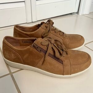 NEW Vionic Abigail Weather Resistant Sneakers Shoes